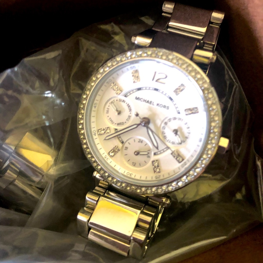 MK watch